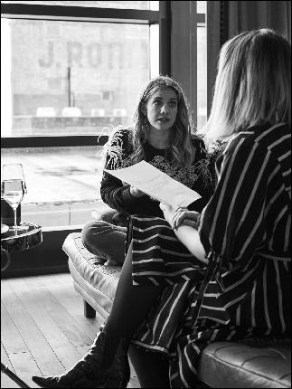 Mornings+with+Anna+Chlumsky_3 (1000x1333, 181 kБ...)